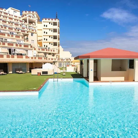 On The Seafront, Overlooking The Beach, Swimming Pools, Equipped. Wifi *